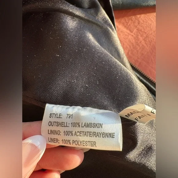 Vintage Ocean West Men's Black Leather Jacket - Picture 12 of 12